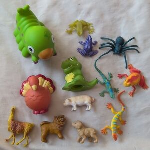 Animal Figure Lot Bugs Dogs Lizards Pig Turkey Toys Bundle